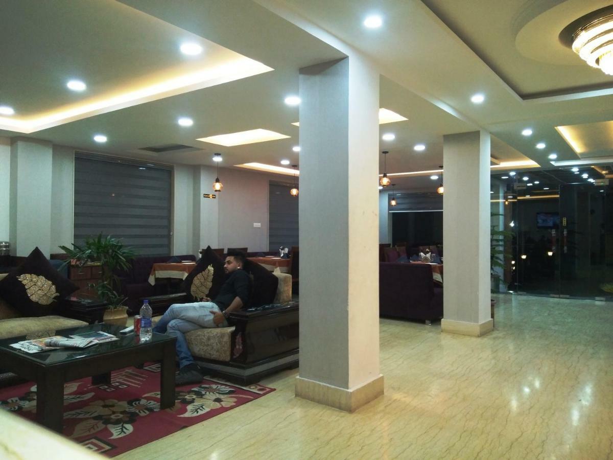 فندق إيه كاي كونتيننتال دارامشالا المظهر الخارجي الصورة